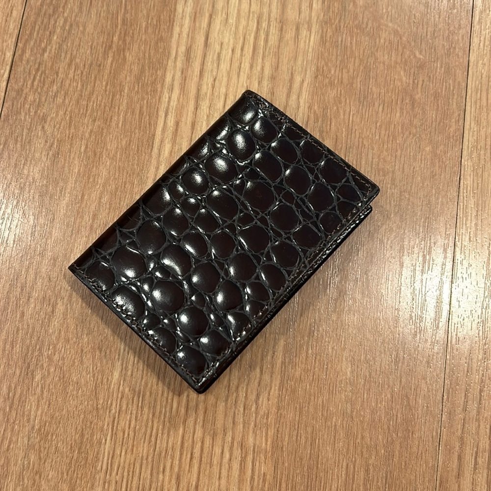 Johnston & Murphy leather alligator bi-fold case.